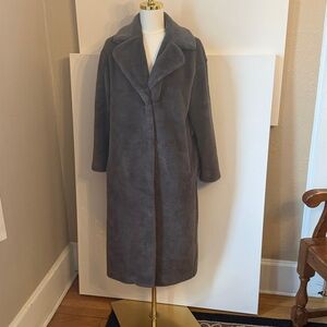 Herno 38/XS Grey Women Mid length faux fur coat NWOT no belt